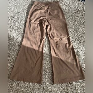 HALARA Wide-Leg Pants in Taupe Brown